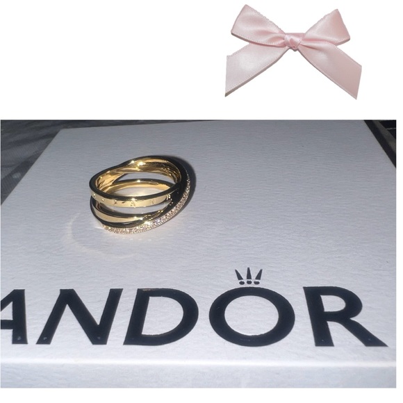 Crossover Pavé Triple Band ( Size 7) Ring - Picture 4 of 13